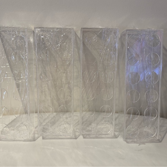 Elegant Red Rose Arrangements - Picture 8 of 9